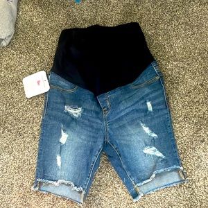 Maternity shorts